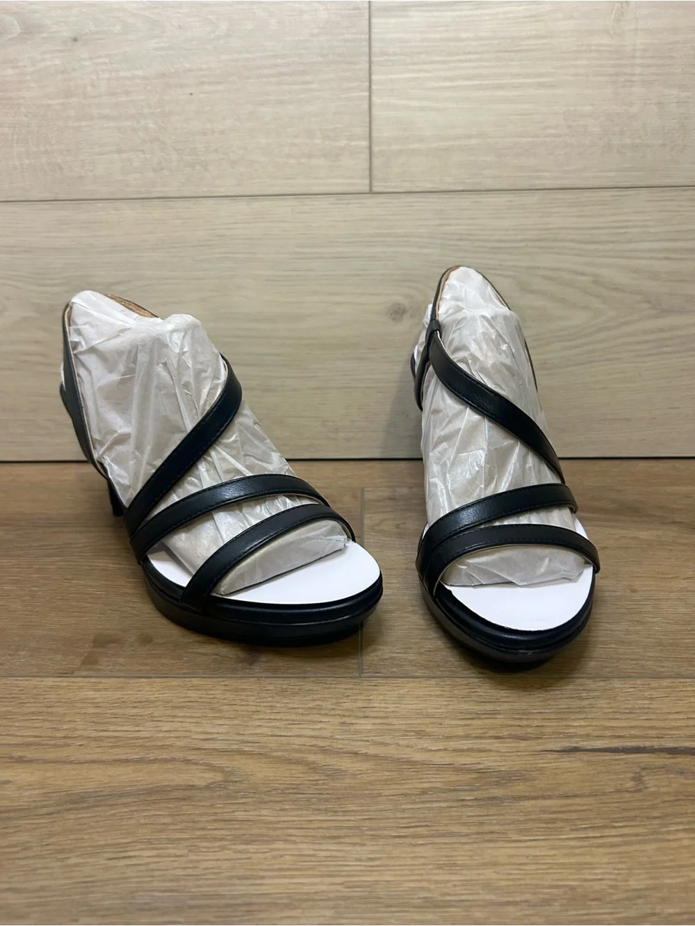 Naturalizer Brenta Heeled Sandal Women 6.5W Black Strappy Dress Heels - Picture 2 of 7